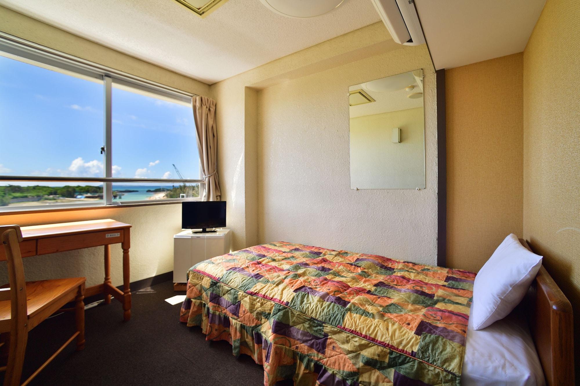 Hotel South Island Miyakojima  Exterior photo