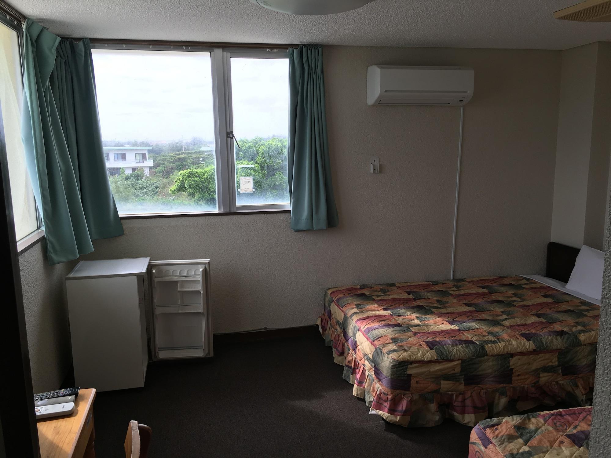 Hotel South Island Miyakojima  Exterior photo