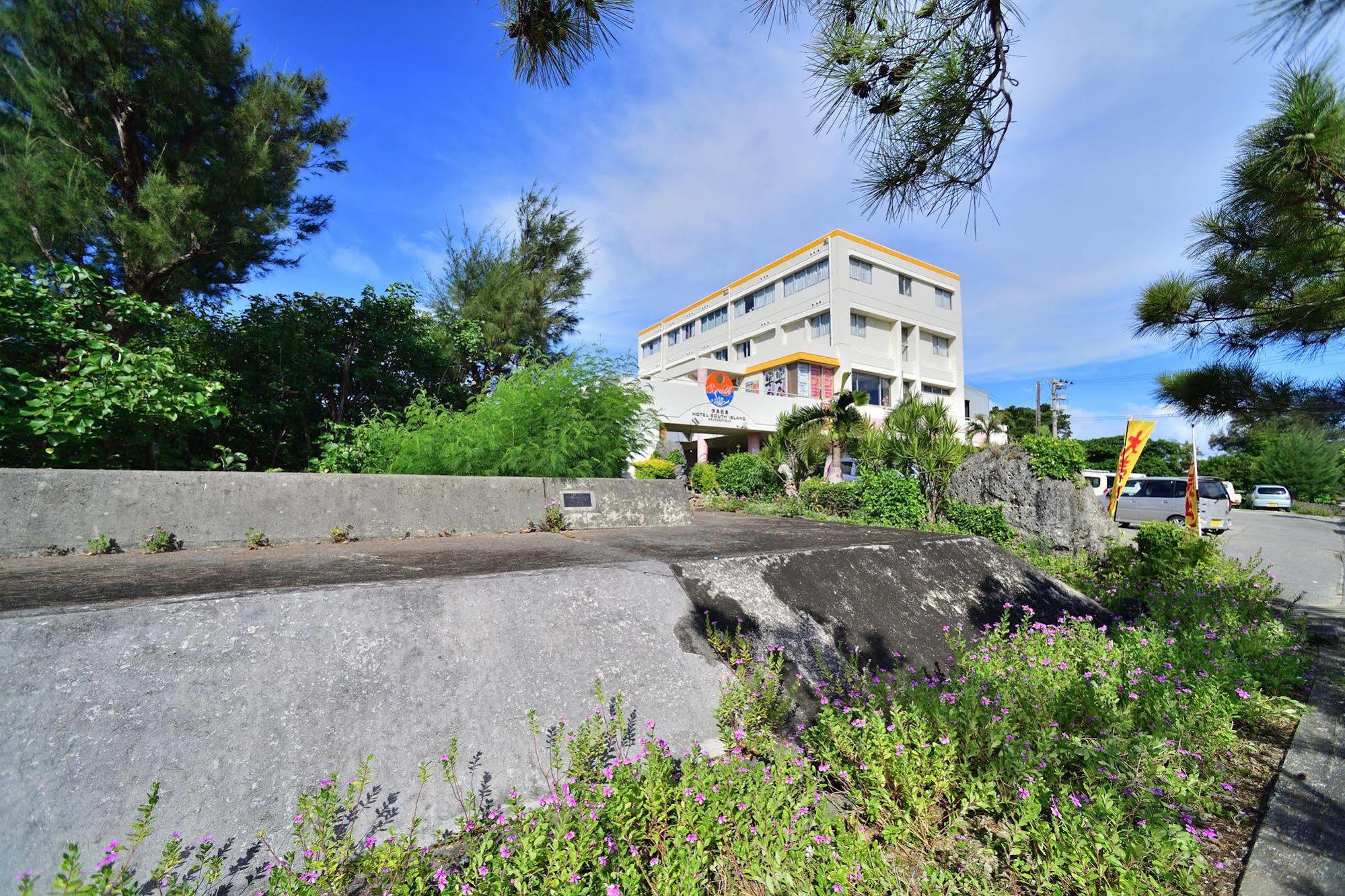 Hotel South Island Miyakojima  Exterior photo